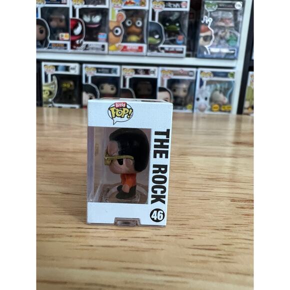 RARE CHASE BITTY Dwayne the Rock Johnson Funko Pop #46 WWE World Wrestling Sport - Picture 4 of 6